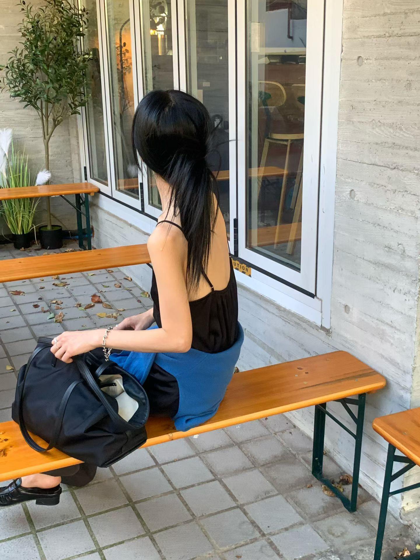 拼接蕾絲緞面背心